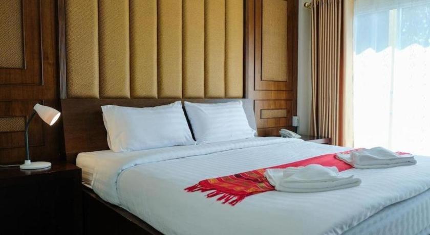 Bees Smile Hotel Chiang Rai Exterior photo