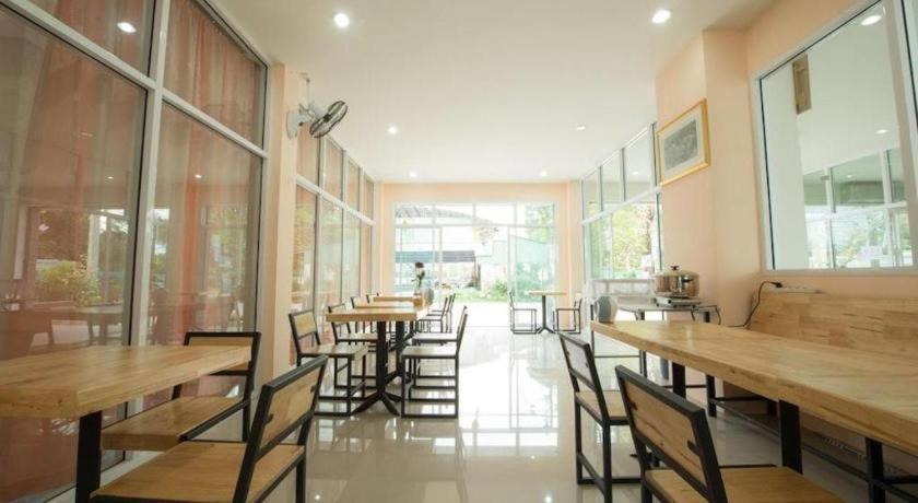 Bees Smile Hotel Chiang Rai Exterior photo